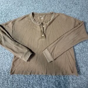 American Eagle Long Sleeve Thermal Cropped Oatmeal Waffle Knit Henley – XS